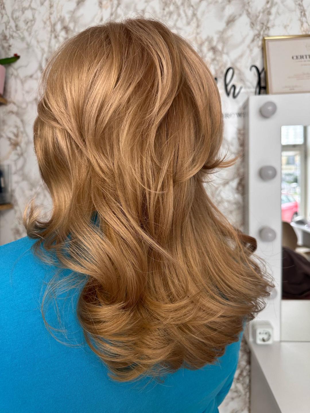 Farbanje cele dužine - 80 grama farbe - Beauty house by Marina, Novi Sad Farbanje kose Frizerski saloni Farbanje kose, Novi Sad, Sajmište, Detelinara, Banatić