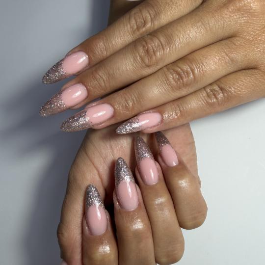 Princess beauty salon #nis Izlivanje noktiju Izlivanje noktiju gelom - L dužina Nokti