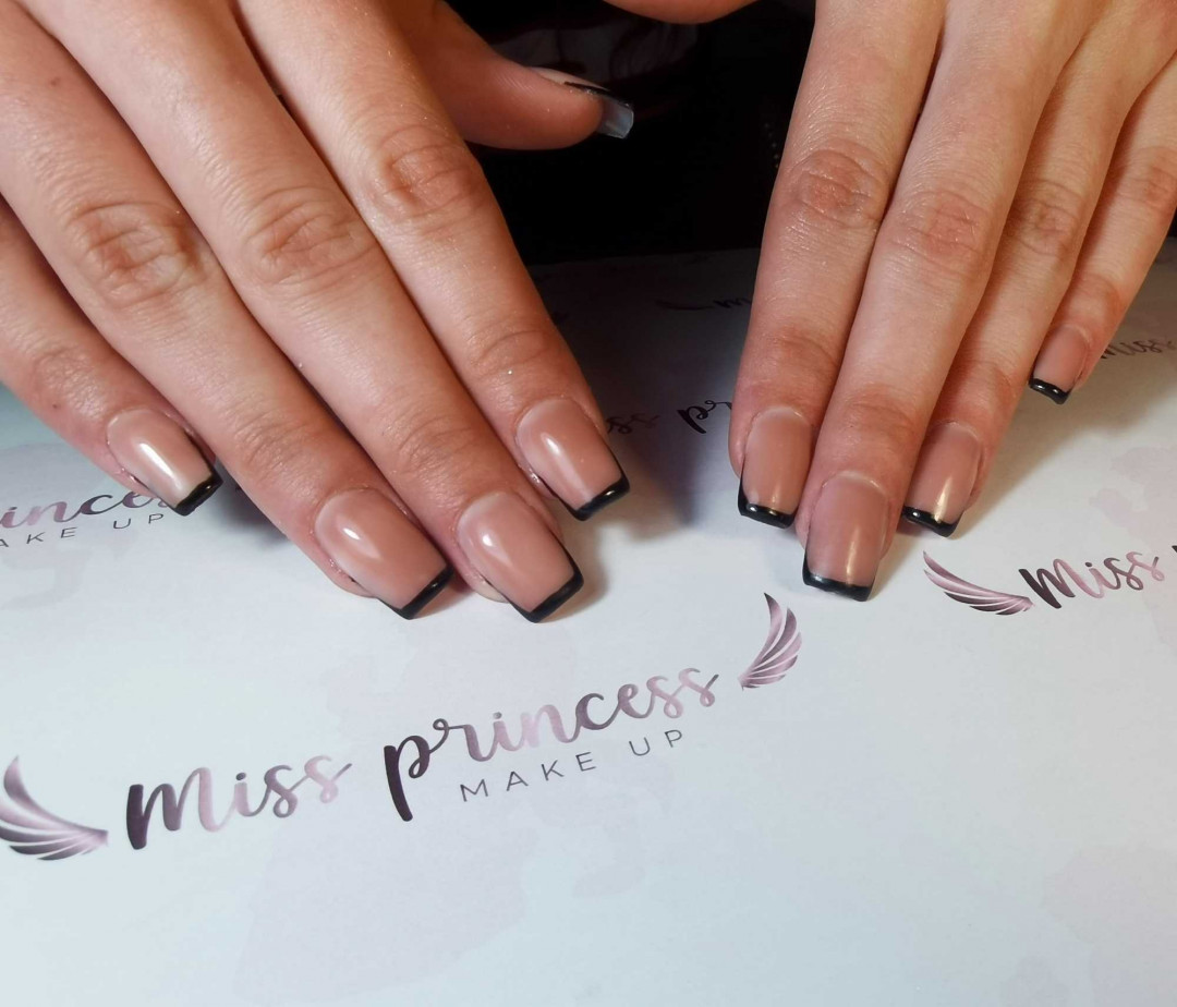 Miss Princess Make up #beograd Nadogradnja noktiju Nadogradnja noktiju tipsama - dugi nokti