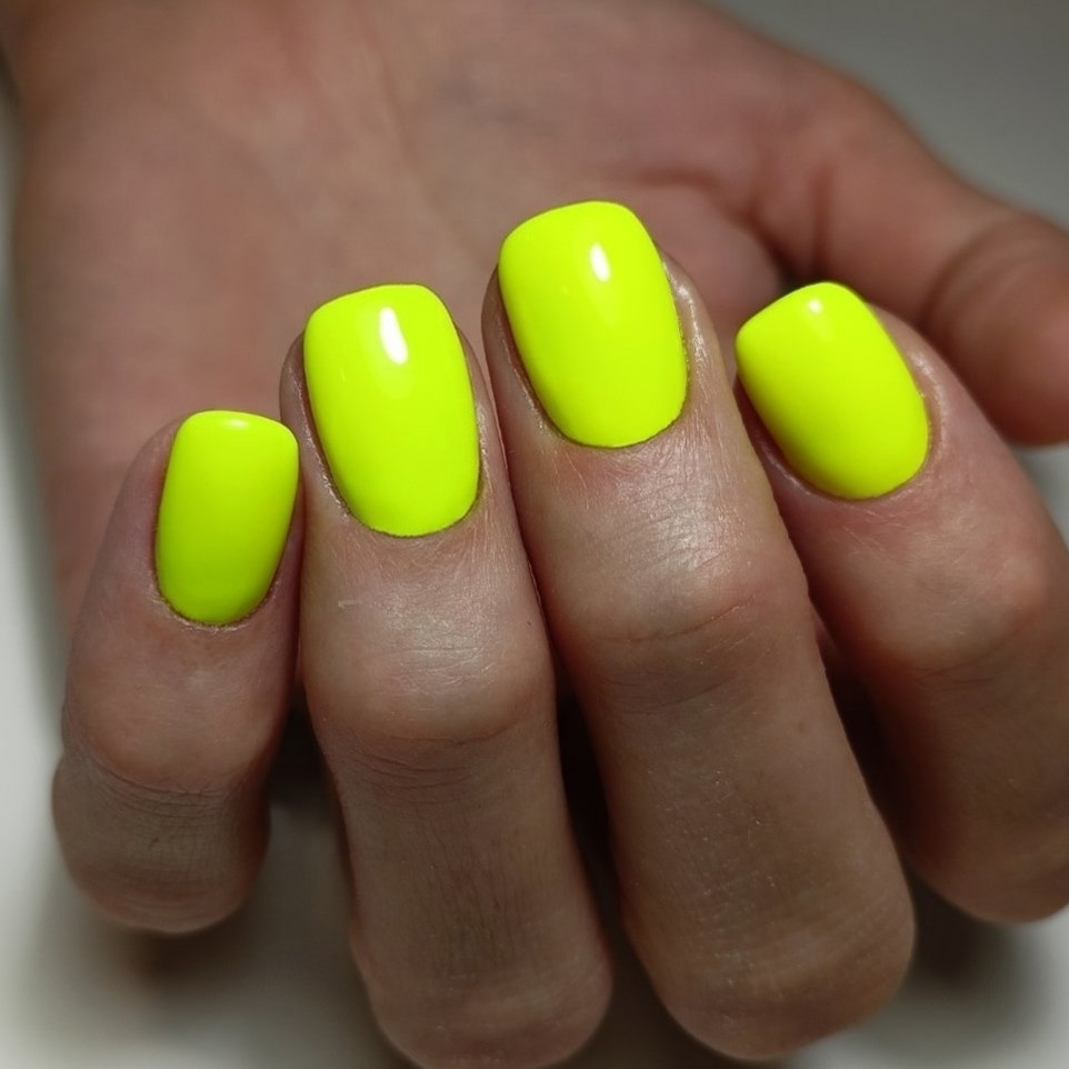 Nail office - TC BIG Rakovica #beograd Korekcija noktiju Korekcija noktiju gelom + boja - S dužina