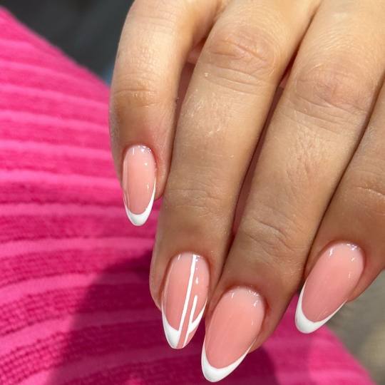 aBeauty Salon Lepote #beograd Lakiranje noktiju French - dodatak uz uslugu Dobrodošli u aBeauty Vra