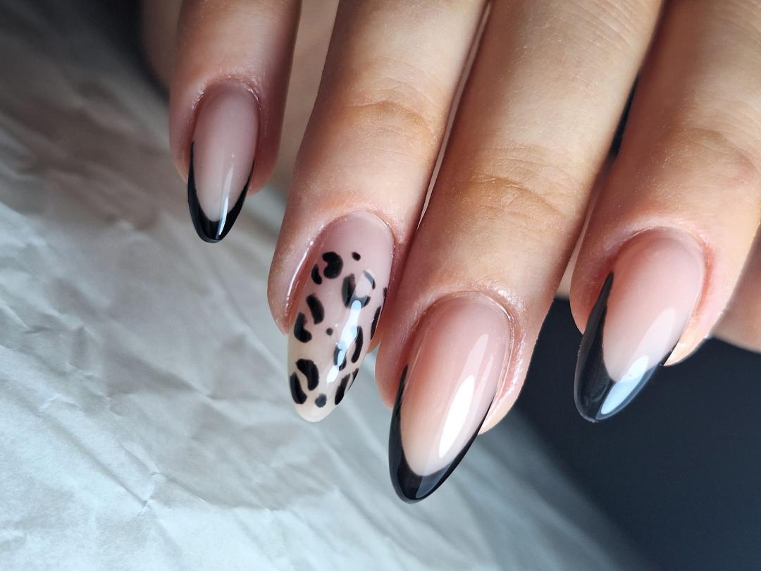 Evels Beauty #nis Korekcija noktiju Korekcija noktiju - M dužina
