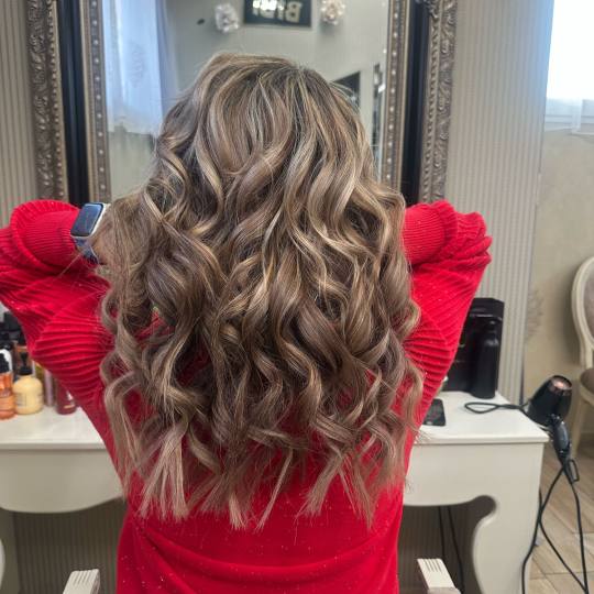 Bibi beauty centar #beograd Pramenovi Pramenovi na foliju u 1 / 2 boje / blanšem - ekstra duga kosa