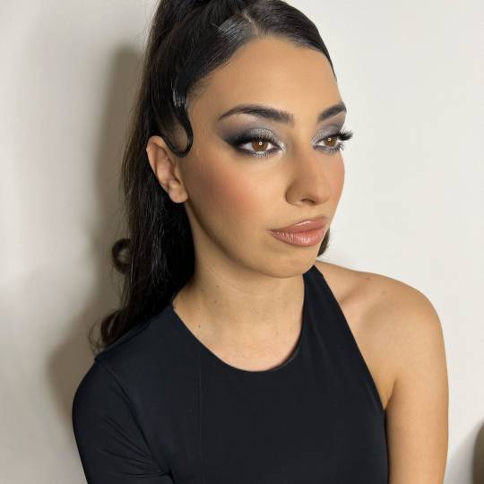 Studio Imela #beograd Make-up / šminkanje Profesionalno šminkanje + svečana frizura - složena