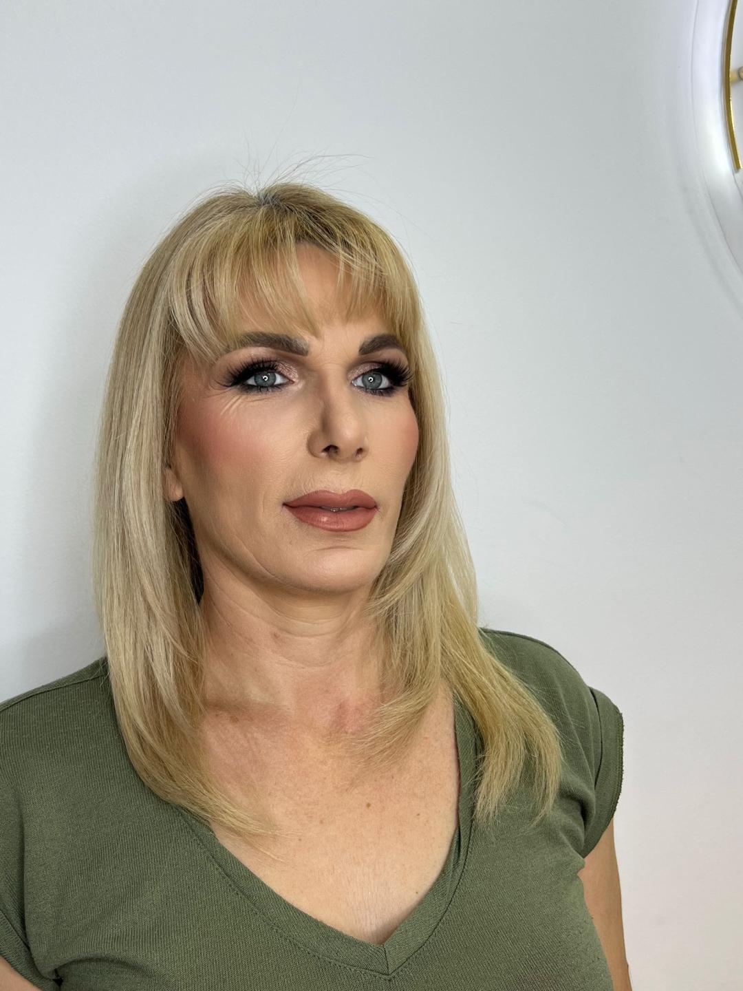 Studio Imela #beograd Make-up / šminkanje Profesionalno šminkanje + svečana frizura - jednostavna