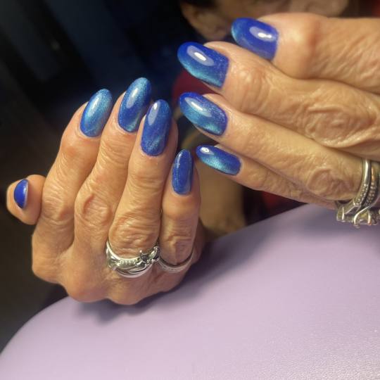 Segula #beograd Korekcija noktiju Korekcija noktiju - L dužina plus gel lak Uvek posebni cat eye
