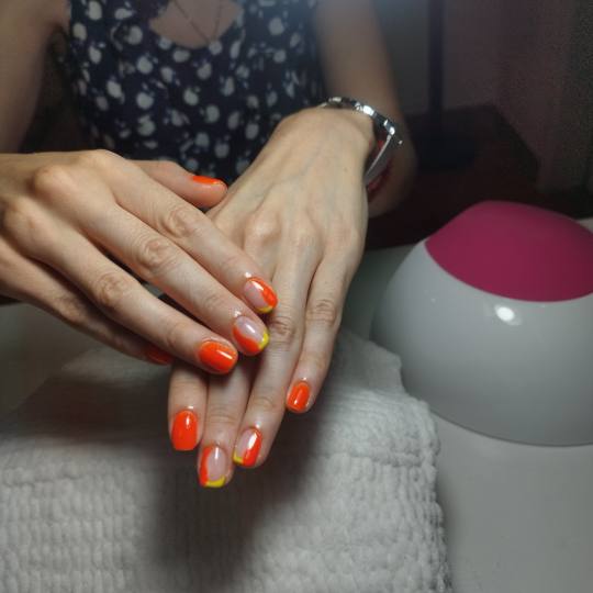 Studio Diva Lux #nis Ojačavanje noktiju Ojačavanje noktiju S dužina korekcija
