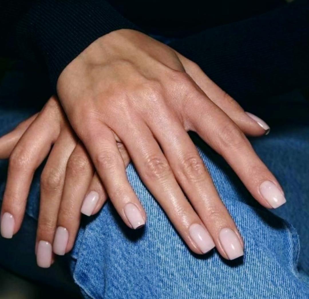 Ojačavanje prirodnih noktiju gelom - Nikita studio, Beograd Lakiranje noktiju Nokti Lakiranje noktiju, Beograd, Centar, Stari grad, Dorćol