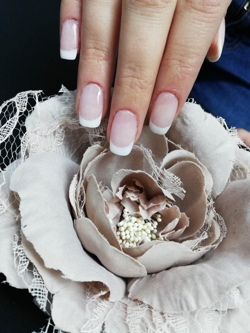 Be YOU tiful #novisad Ojačavanje noktiju Ojačavanje prirodnih noktiju Dipping powder tehnikom