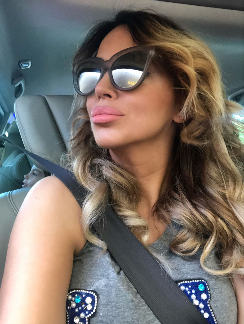Bibi beauty centar #beograd Pramenovi Pramenovi na foliju u 1 / 2 boje / blanšem + preliv - kosa srednje dužine