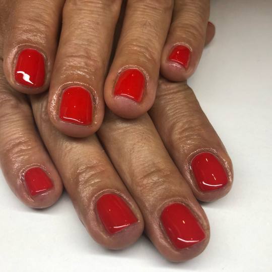 Mademoiselle Beauty #beograd Gel lak Gel lak - ruke sa aparatnim manikirom
