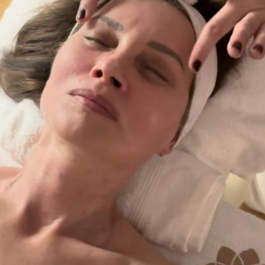 Glow Holistic Studio #beograd Tretman lica Tretman lica Thalgo - Hyalu-Pro Collagène Thalgo proizvo