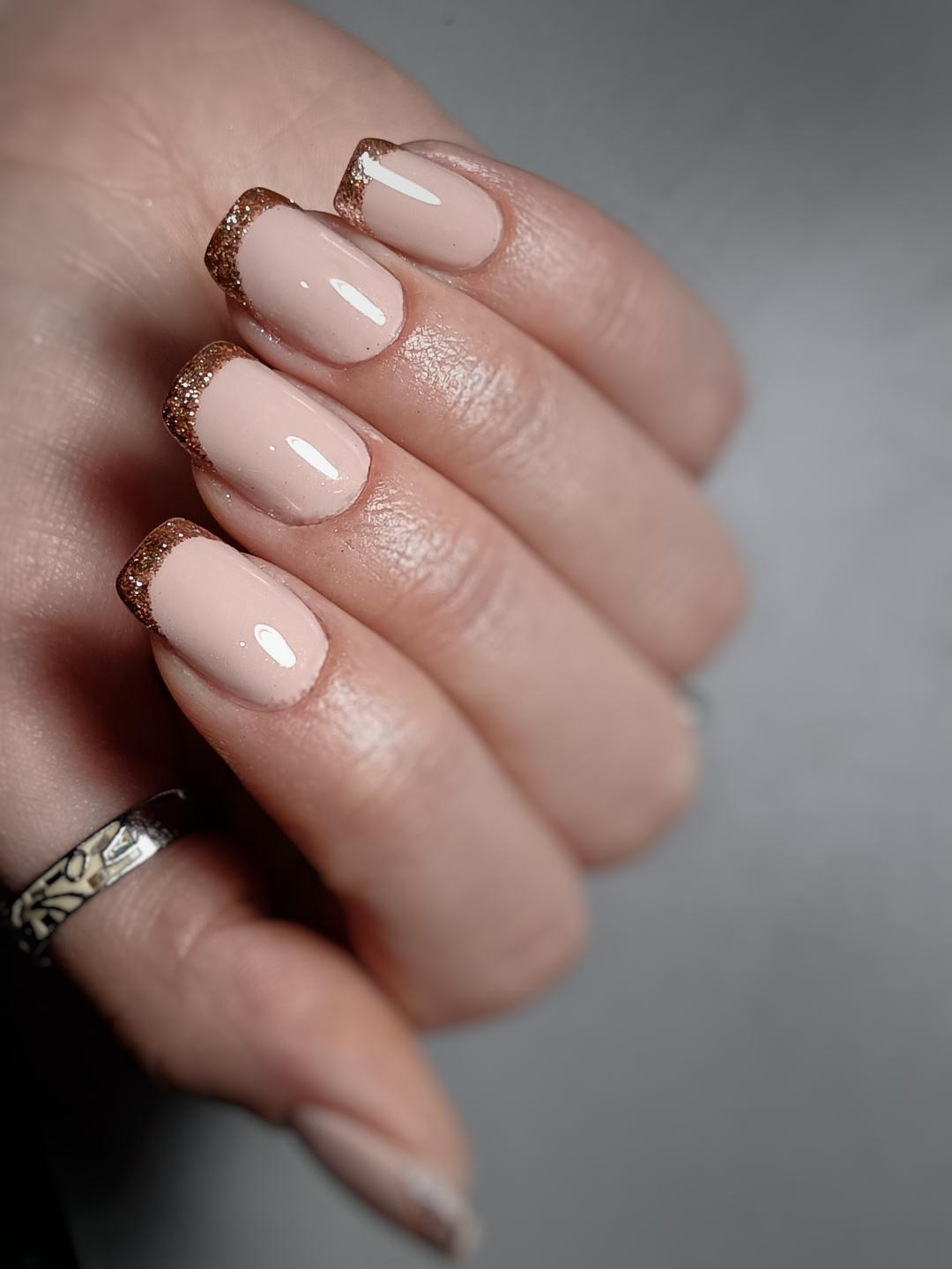 Nails by Helena #beograd Ojačavanje noktiju Ojačavanje prirodnih noktiju + ruski manikir - M dužina