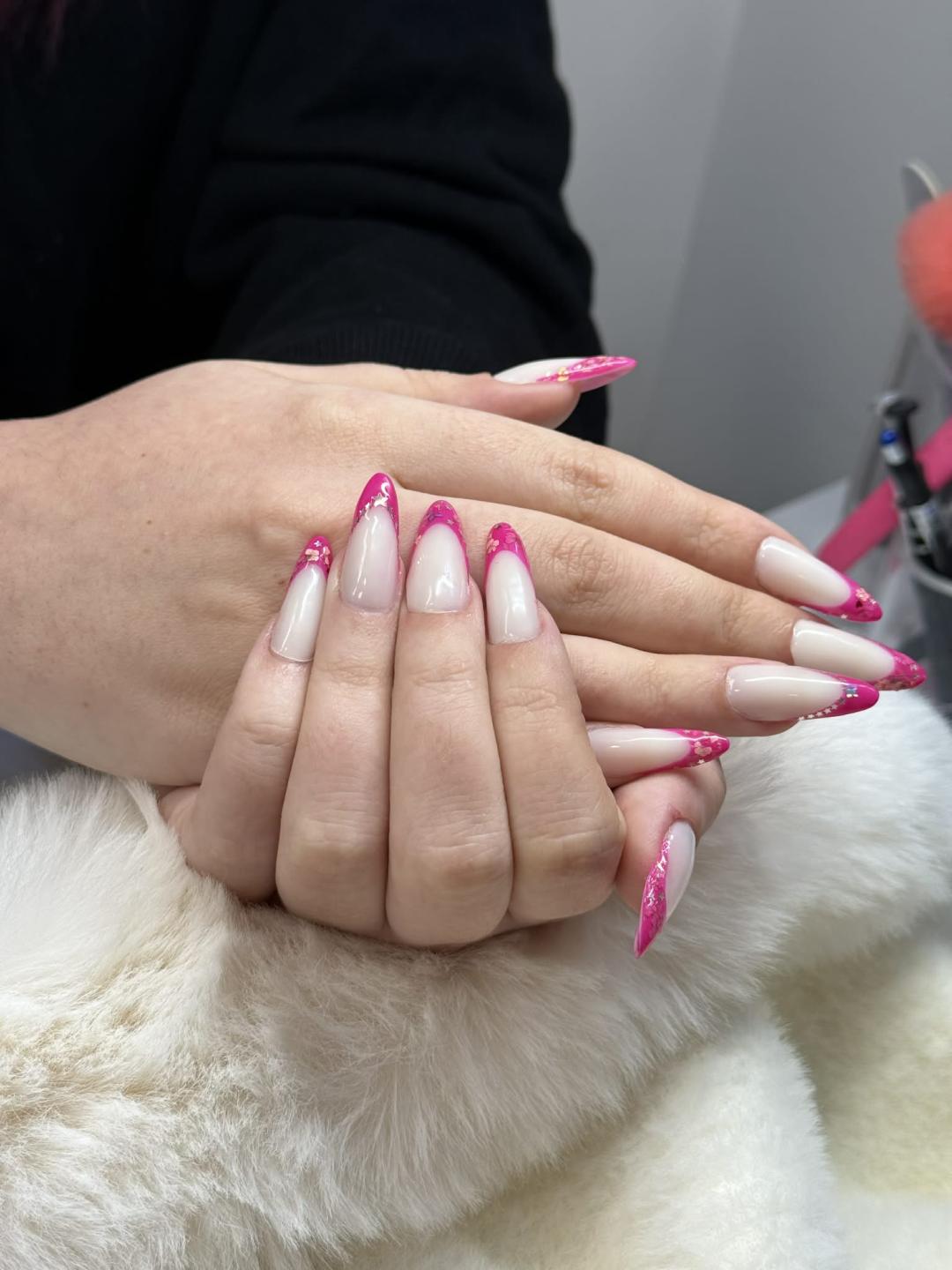 Saigon Beauty #novisad Izlivanje noktiju Izlivanje noktiju gelom - L dužina