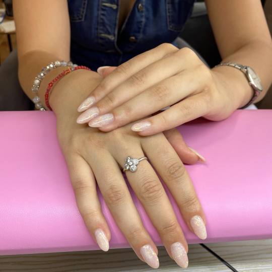 Beauty room Zvezdara #beograd Izlivanje noktiju Korekcija izlivanja noktiju gelom - M dužina