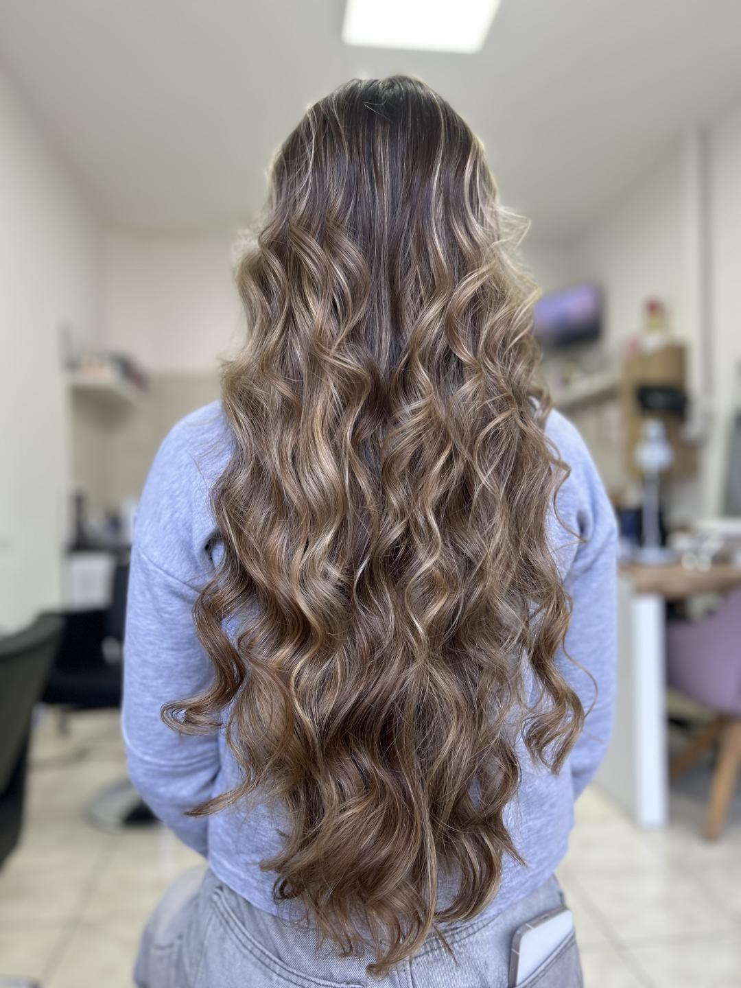 Balayage - duga kosa - Kala, Novi Sad Pramenovi Frizerski saloni Pramenovi, Novi Sad, Rotkvarija, Podbara, Salajka
