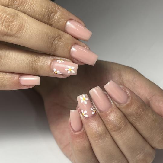 Princess beauty #nis Izlivanje noktiju Izlivanje noktiju gelom - L dužina