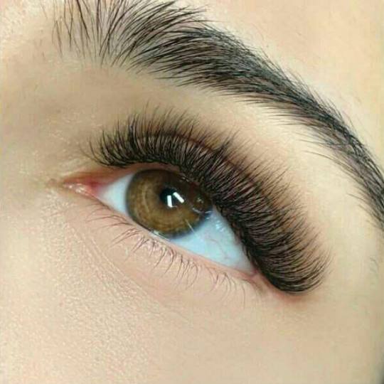 Right Beauty #beograd Nadogradnja trepavica Nadogradnja trepavica - ruski volumen 5D - 8D