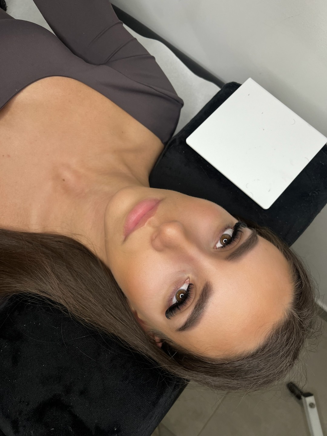 Mur beauty studio #beograd Nadogradnja trepavica Nadogradnja svilenih trepavica - mega volumen
