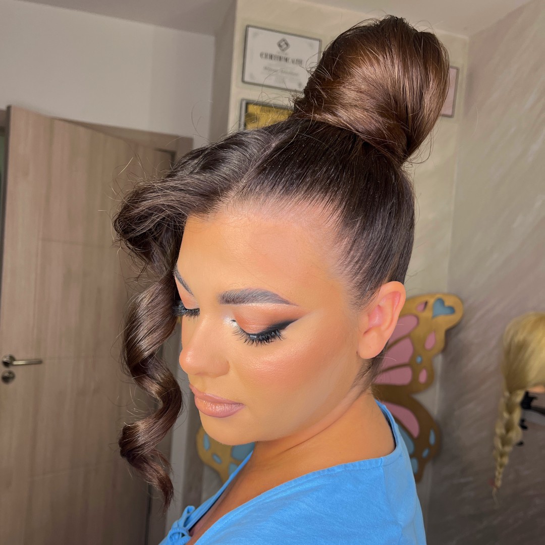 Golden beauty by Mimi #nis Svečane i frizure za svadbu Svečana frizura - punđa