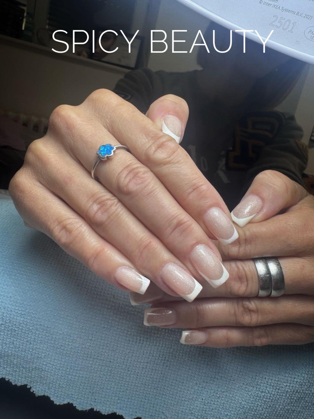 Ojačavanje noktiju rubber bazom - M dužina - Spicy beauty, Beograd Ojačavanje noktiju Nokti Ojačavanje noktiju, Beograd, Bežanijska kosa, Bežanija, Ledine, Surčin