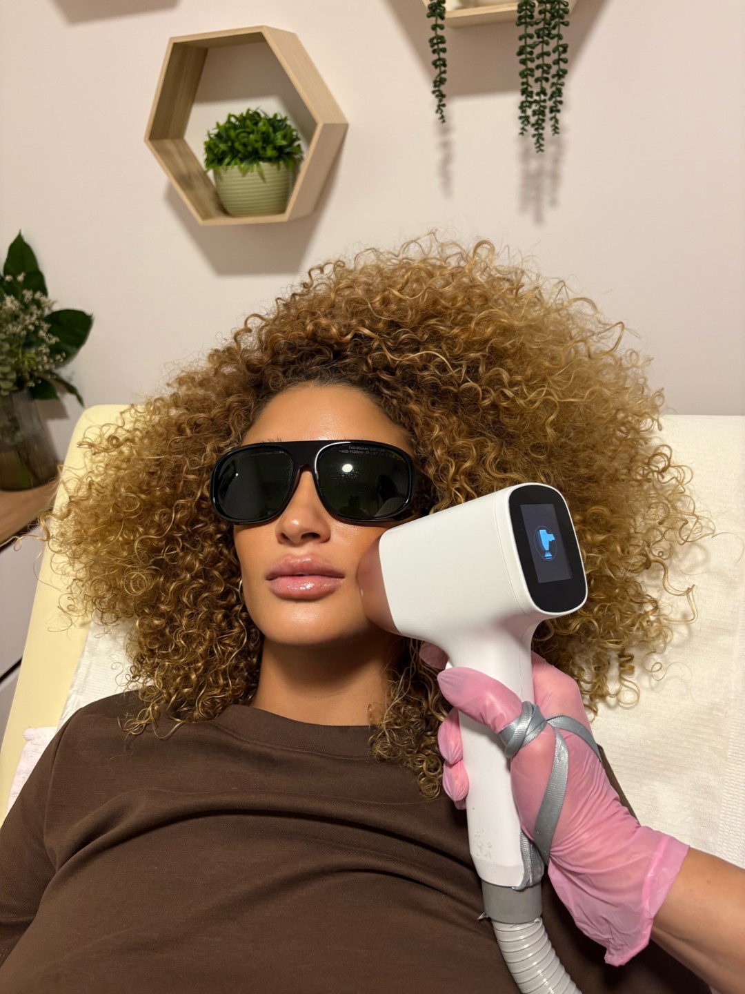 Laserska epilacija celog lica - za dame - Sedef Beauty house, Beograd Laserska epilacija Depilacija Laserska epilacija, Beograd, Zvezdara