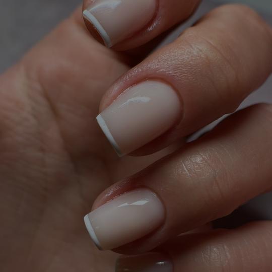 Liberty beauty studio #beograd Ojačavanje noktiju Ruski manikir + ojačavanje noktiju