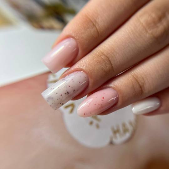 Almari Beauty Concept #kragujevac Izlivanje noktiju Izlivanje noktiju dual tipsama - M dužina