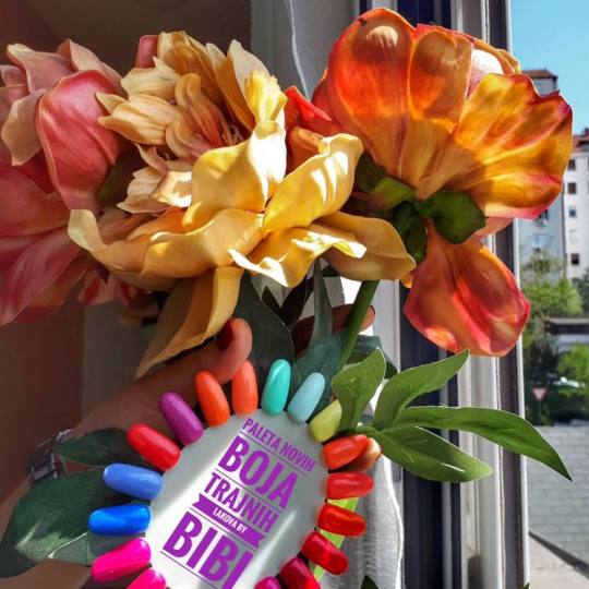 Bibi beauty centar #beograd Gel lak Gel lak - ruke gel lak u prolecnim nijansama