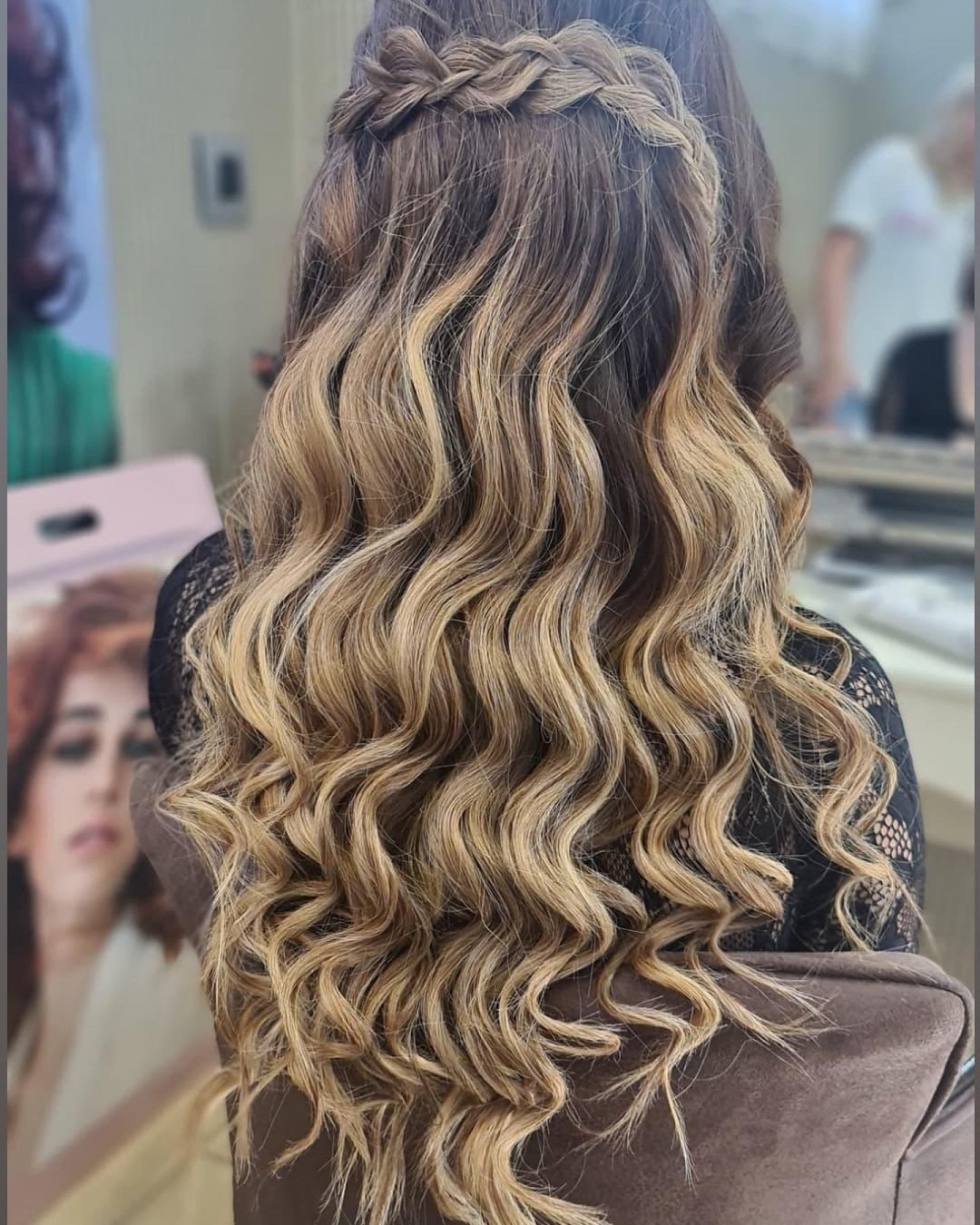 Bibi beauty centar #beograd Šišanje Žensko šišanje + feniranje na ravno / lokne - duga kosa