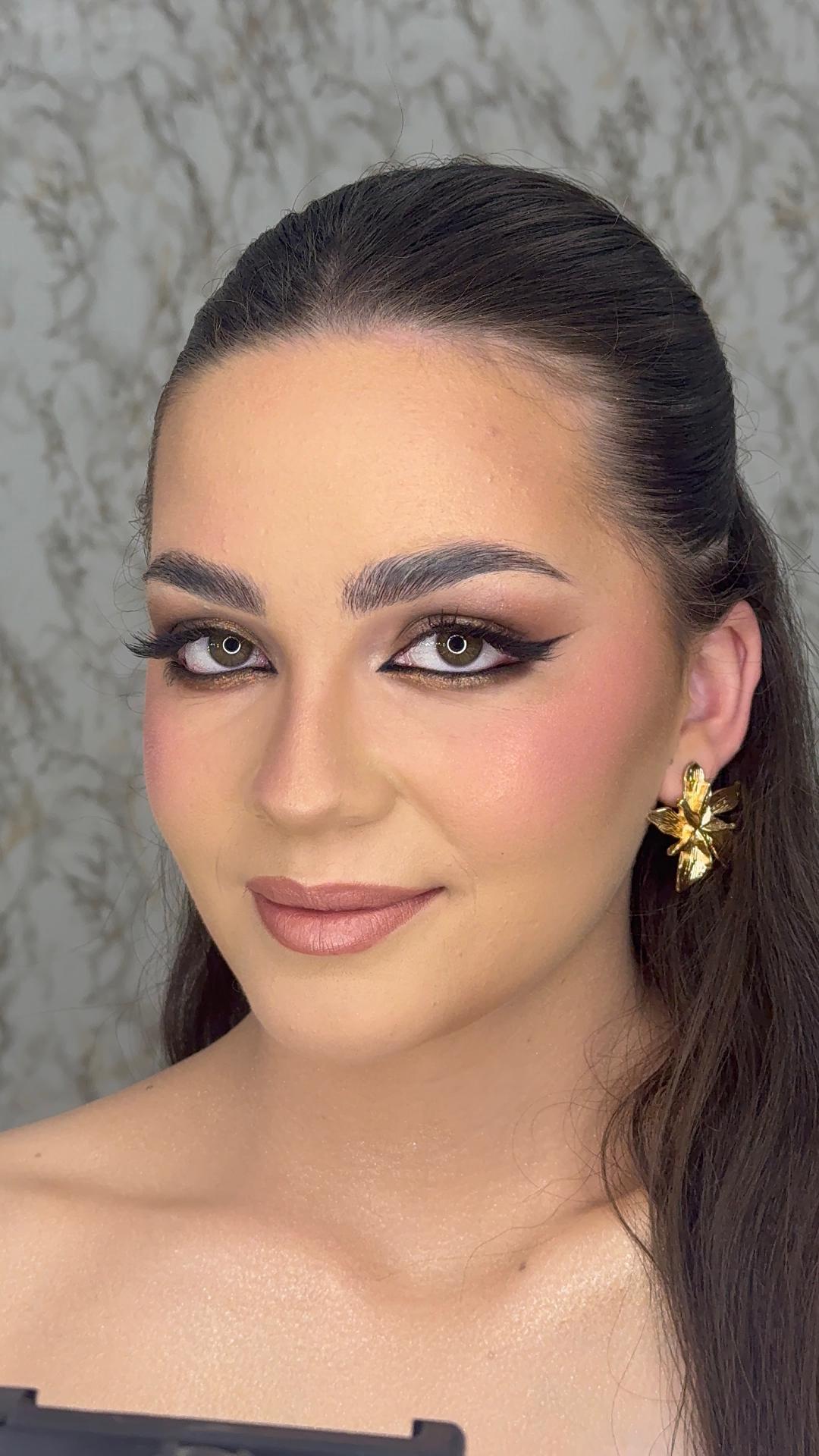 Profesionalno šminkanje + veštačke trepavice - Makeup by Svetlana Knežević, Novi Sad Make-up / šminkanje Lice Make-up / šminkanje, Novi Sad, Sajmište, Detelinara, Banatić