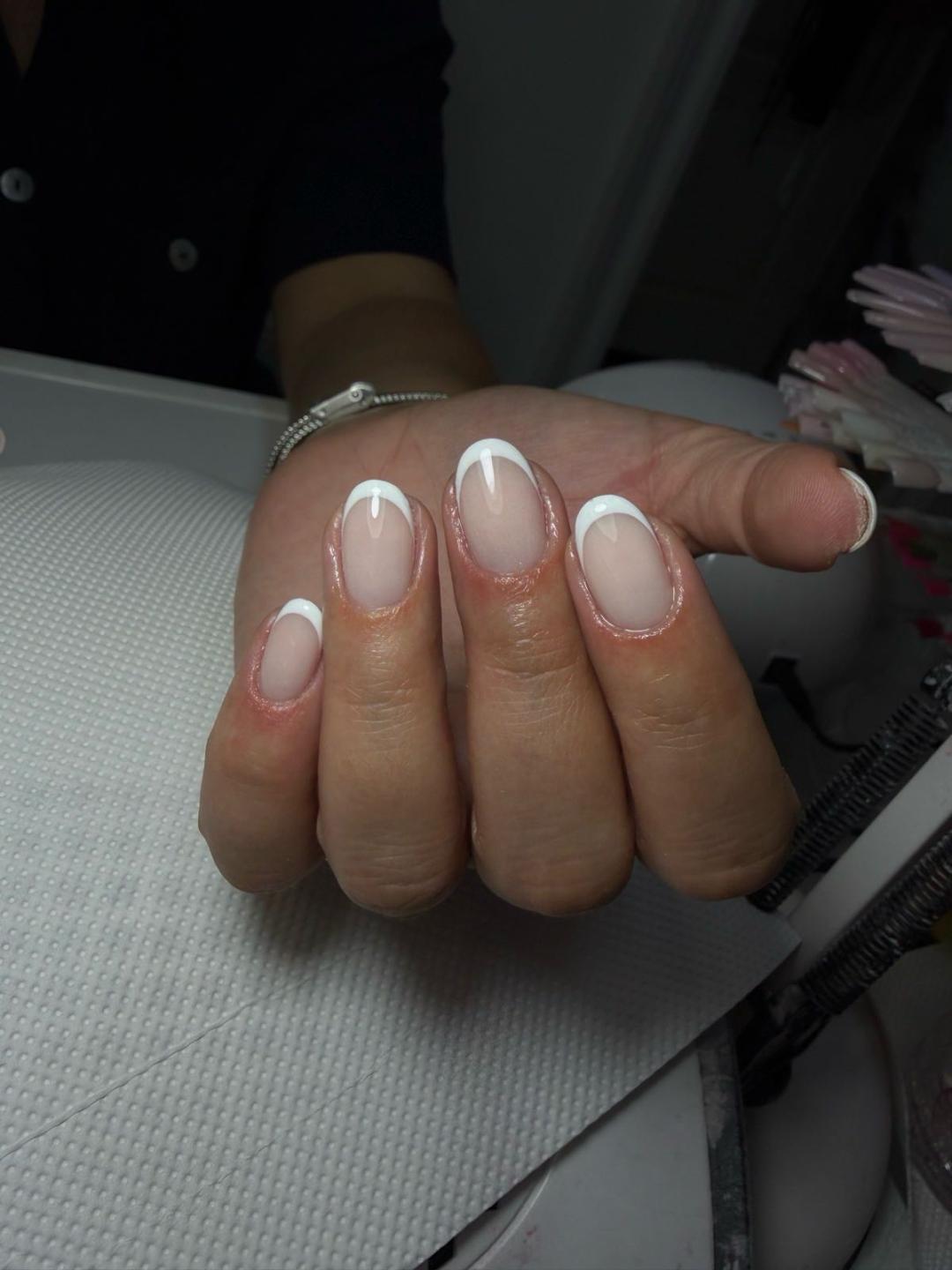 Korekcija noktiju salonski rad - S dužina - Sneža Nails, Beograd Izlivanje noktiju Nokti Izlivanje noktiju, Beograd, Novi Beograd Stari Merkator