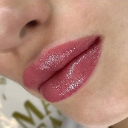 Blue Eyes #nis Trajna šminka Trajna šminka usana