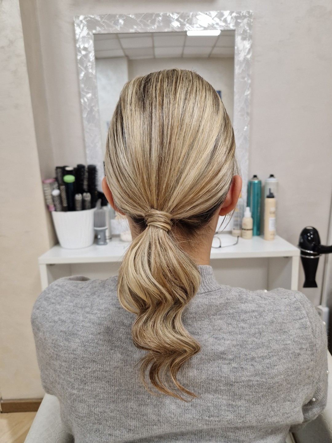 Novelle #beograd Svečane i frizure za svadbu Podizanje repa - sve dužine kose