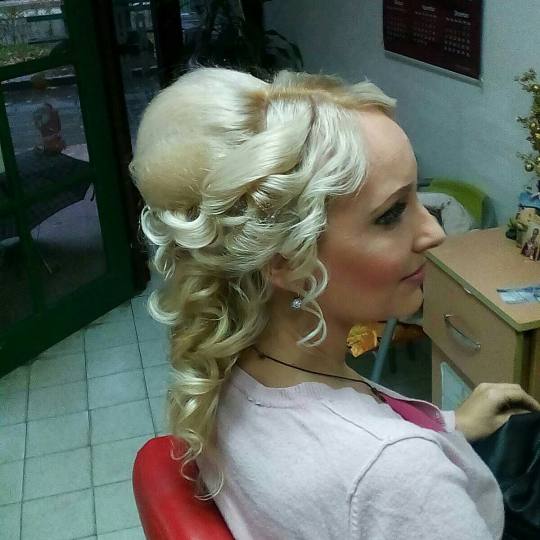 Miss Beauty #nis Pletenice, kike, punđe pundja Punđa + pranje kose + feniranje - duga kosa