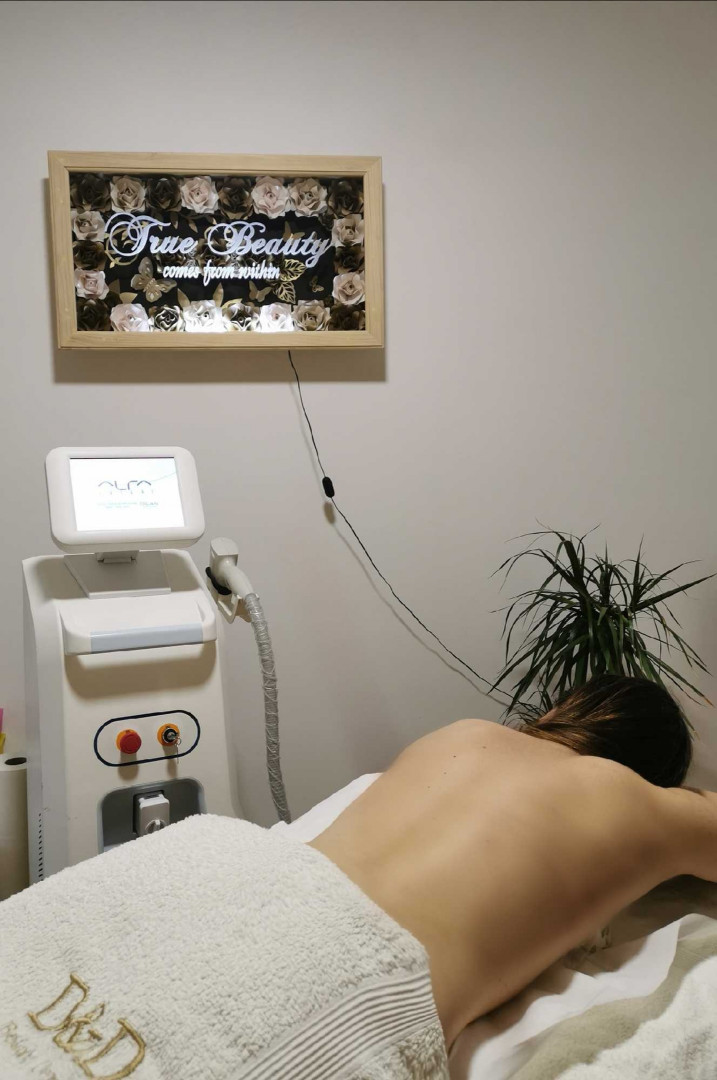 D&D Beauty Center #beograd Laserska epilacija Laserska epilacija donjeg dela leđa - za dame