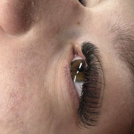 Beauty Team J&S 037 #krusevac Nadogradnja trepavica Nadogradnja svilenih trepavica - 4D