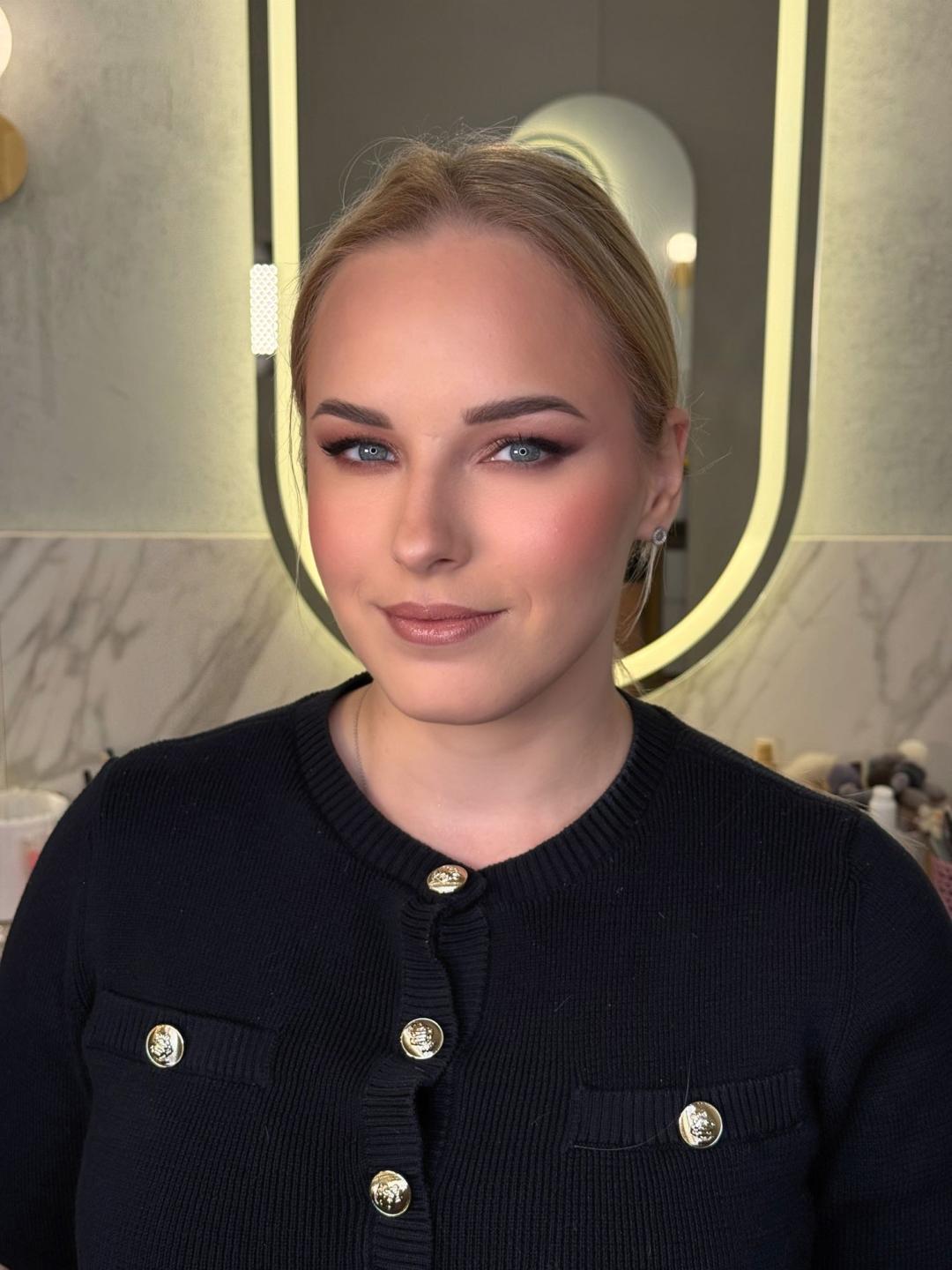 Ivana Vit #beograd Make-up / šminkanje Profesionalno šminkanje - glam šminka