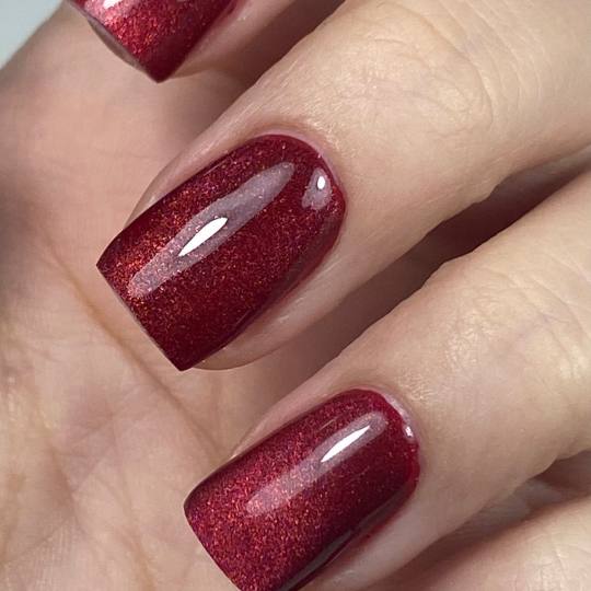 Touch Aesthetic&Medical care #beograd Lakiranje noktiju Vtirka / mačje oko