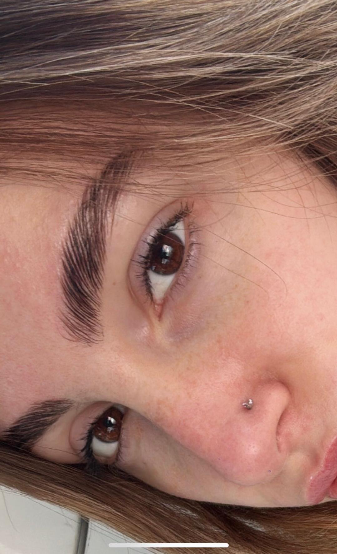 Esthetique Privé #beograd Obrve Brow lift + farbanje obrva