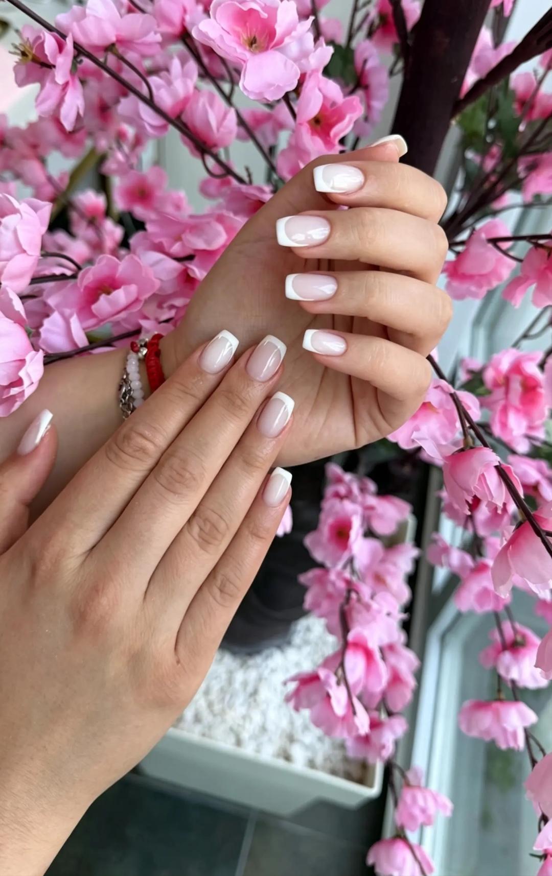 Manikir + ojačavanje prirodnih noktiju gelom - Nastja beauty studio, Beograd Manikir Nokti Manikir, Beograd, Zvezdara