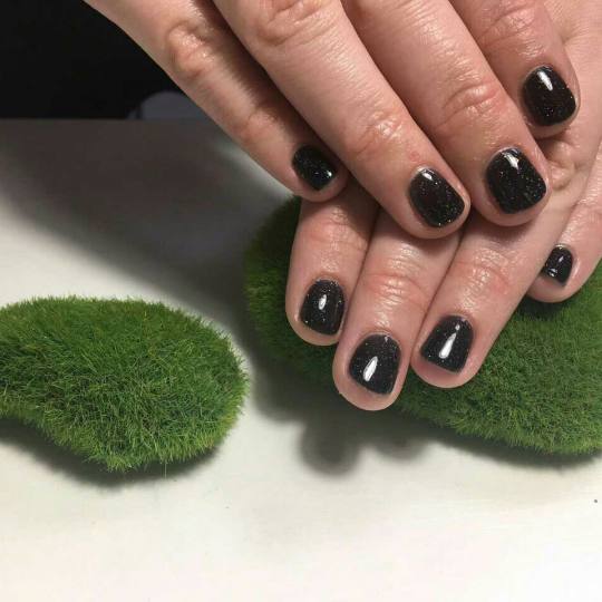 Look at me #beograd Manikir Manikir + gel lak CND Creative Play