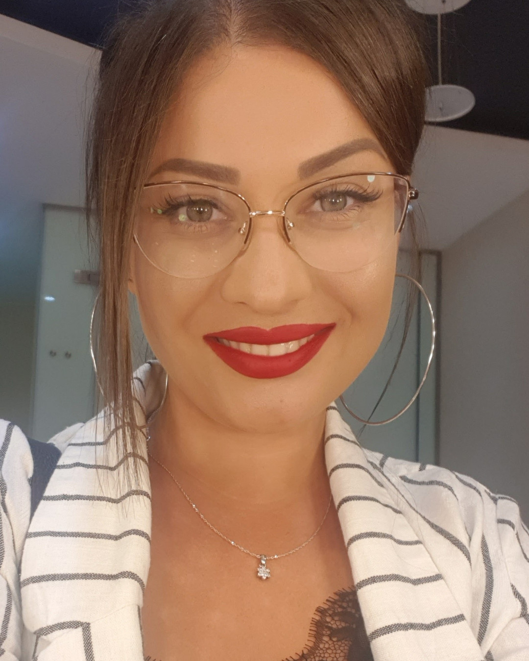 Ena beauty studio #nis Make-up / šminkanje Profesionalno šminkanje - bez veštačkih trepavica