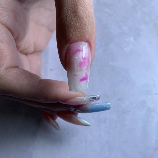 Beauty Cocktail #beograd Izlivanje noktiju Izlivanje noktiju gelom - L dužina