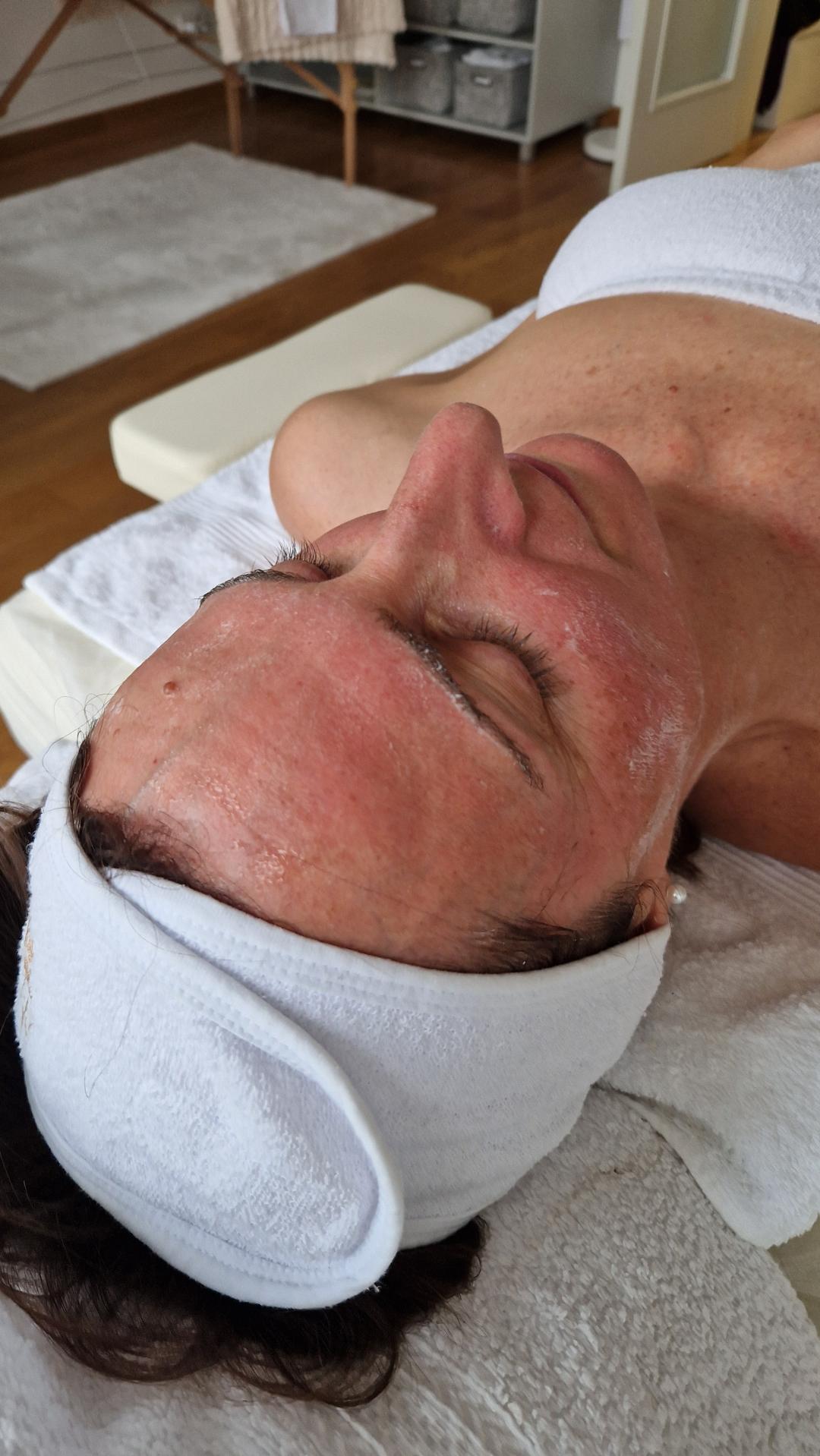 Phyt's Soin Capyl tretman - Glow Holistic Studio, Beograd Tretman lica Lice Tretman lica, Beograd, Novi Beograd blokovi, Belville, Savski kej