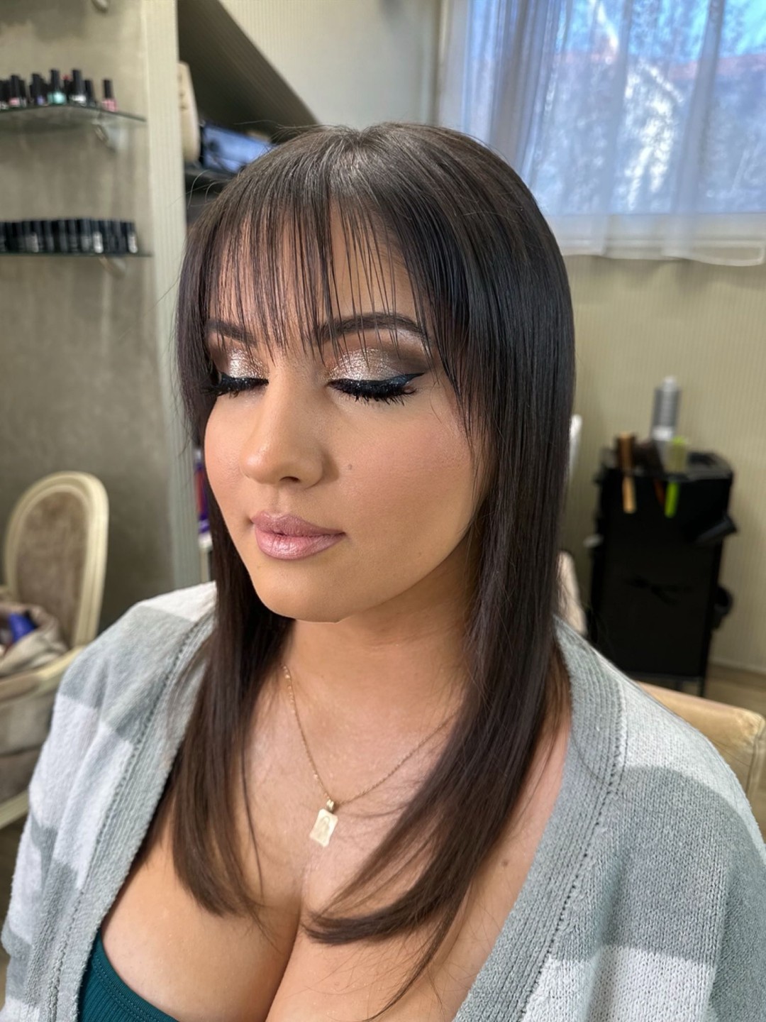 Bibi beauty centar #beograd Make-up / šminkanje Profesionalno šminkanje + feniranje ravno