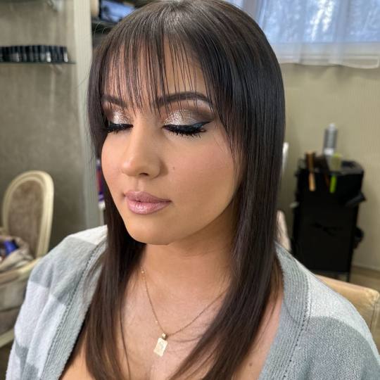 Bibi beauty centar #beograd Make-up / šminkanje Profesionalno šminkanje + feniranje ravno Makeup a