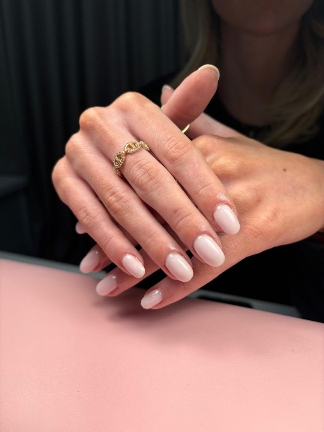 L’Avenue #beograd Ojačavanje noktiju Ojačavanje noktiju rubber bazom