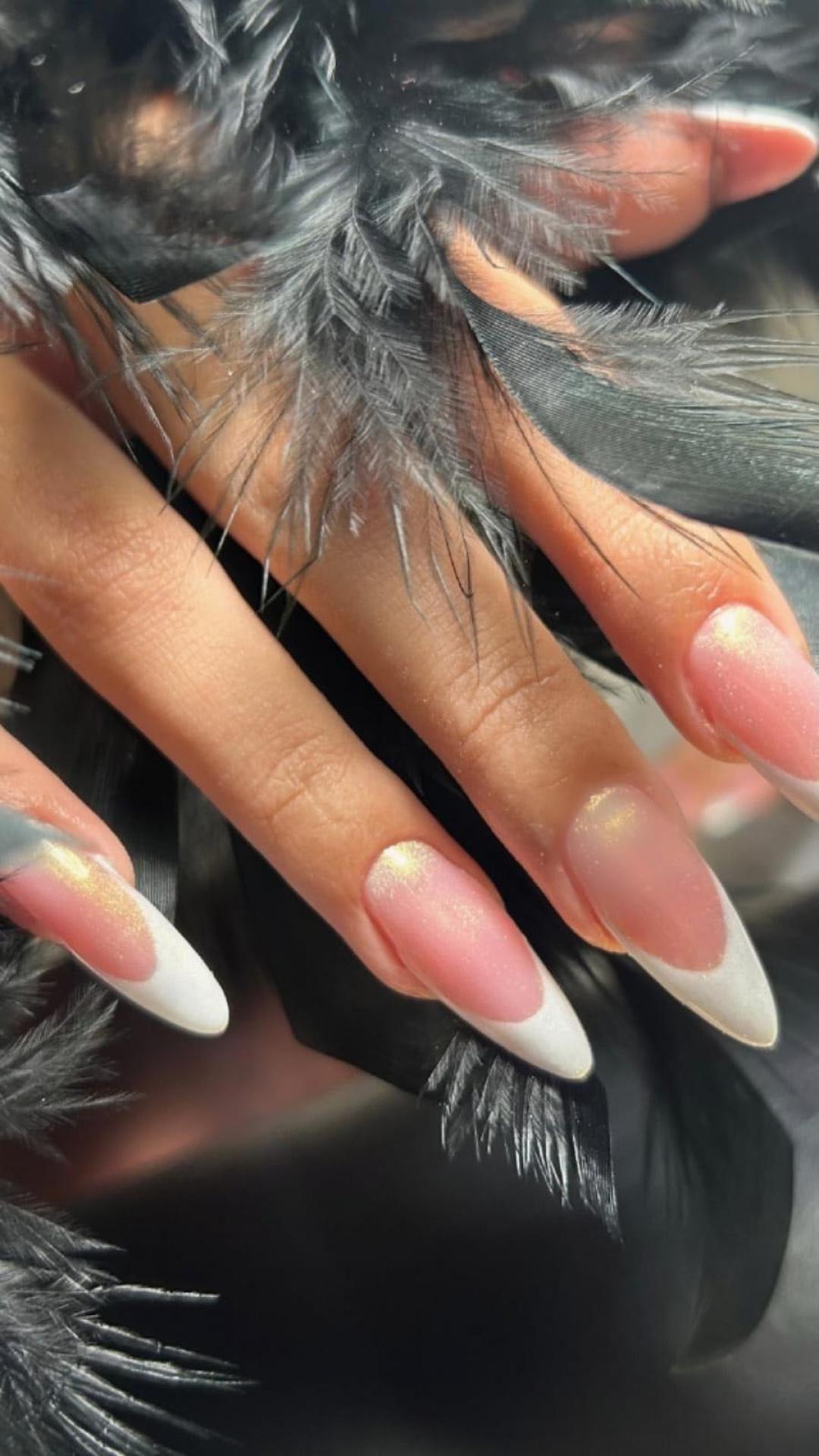 French / Ombre - dodatak uz uslugu - Esthetique Privé, Beograd Lakiranje noktiju Nokti Lakiranje noktiju, Beograd, Centar, Stari grad, Dorćol