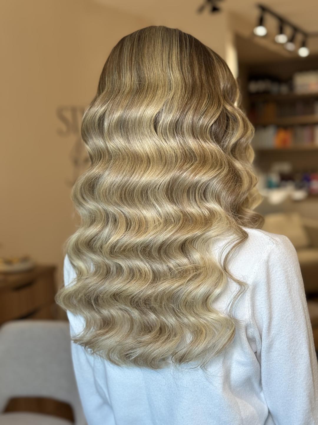 Holivudski talasi - sve dužine kose - Studio Kristina Jovanović, Beograd Uvijanje, lokne i talasi Frizerski saloni Uvijanje, lokne i talasi, Beograd, Zvezdara